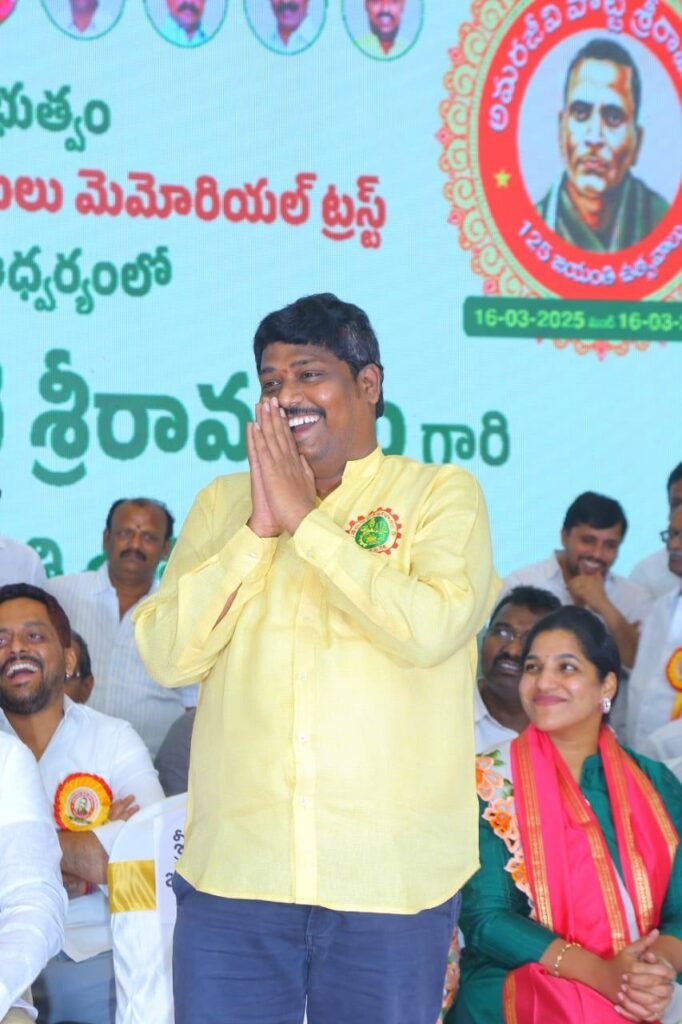 58-ft Potti Sreeramulu statue in the capital11